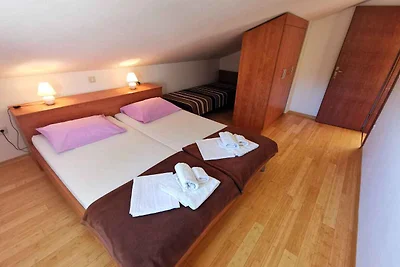 Ferienwohnung mit modernen Möbeln und