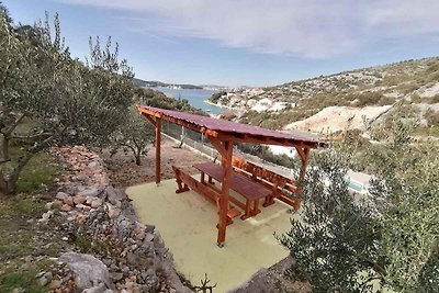 Villa mit beheiztem Aussenpool und Meerblick