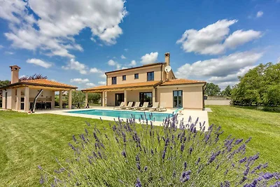 Villa mit Pool, Klimaanlage
