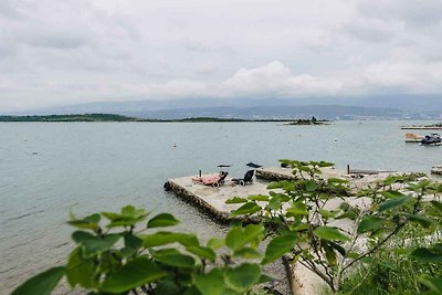 Ferienwohnung Sara mit Meerblick und Pool und