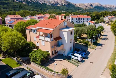 Ferienwohnung mit Balkon und Klimaanlage, in