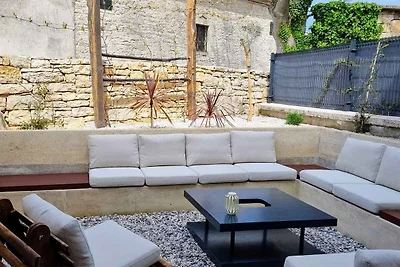 Villa mit Pool und Klima