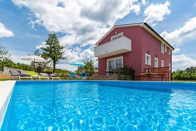 Villa mit Klimaanlage und Pool