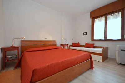 Ferienwohnung mit Klimaanlage und Balkon