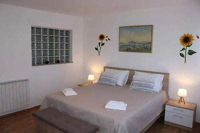 Ferienwohnung mit 6 qm Terrasse