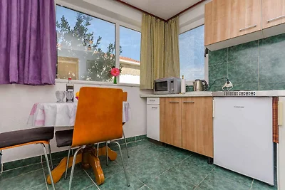 Charmante Unterkunft Vlado in Okrug Gornji mi