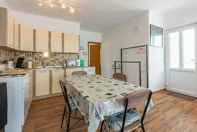 Ferienwohnung mit privater Terrasse zum