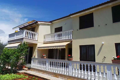 Ferienwohnung mit Grill im Garten