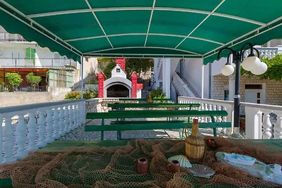 Ferienwohnung mit Pool zur gemeinsamen