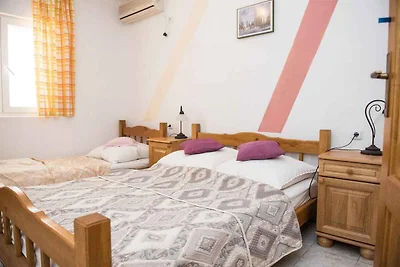 Ferienwohnung mit Klimaanlage und Pool