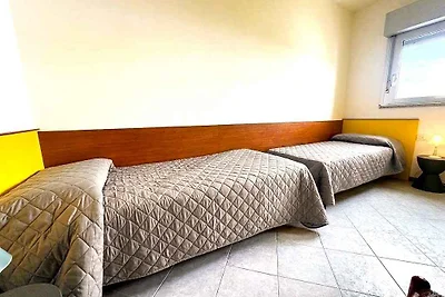 Ferienwohnung im zentralen Bereich, mit Schwi