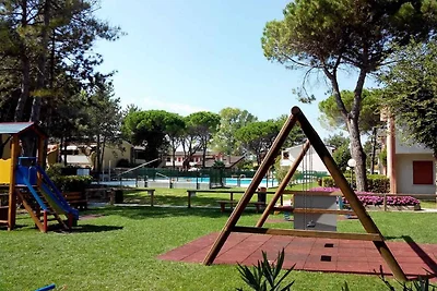 Ferienwohnung mit Pool modern eingerichtet