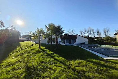 Ferienhaus mit Pool