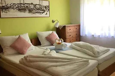 Ferienwohnung geräumig, gemütliche und nah am