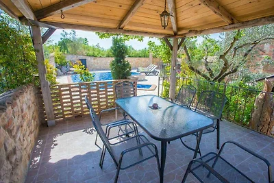 Ferienwohnung mit Klimaanlage und Pool