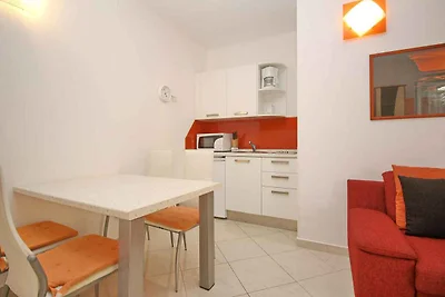 Ferienwohnung mit Terrasse und Klimaanage