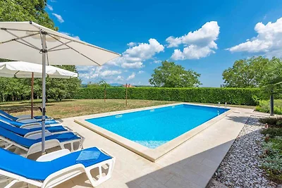 Ferienhaus mit privatem Pool und grossem