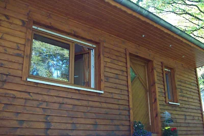 Ferienhaus mit Garten am Wald