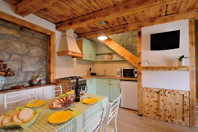 Ferienhaus mit Pool und Klimaanlage