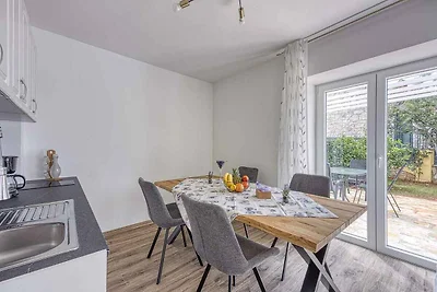 Ferienhaus mit Privatpool und Klimaanlage