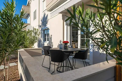 Ferienwohnung mit Terrasse und Klimaanlage