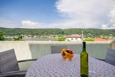Appartamento Vacanza con famiglia Supetarska Draga