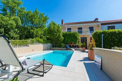 Ferienhaus mit Pool