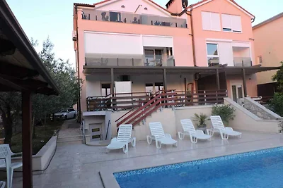 Ferienwohnung mit Aussenpool und Grill
