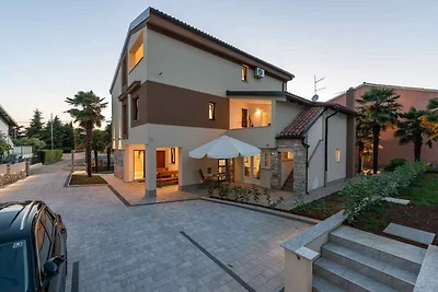 Studio mit Balkon und Pool