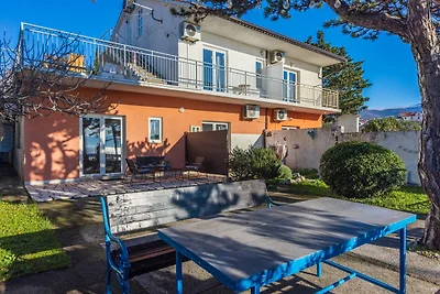 Ferienwohnung mit eigener Terrasse und Garten