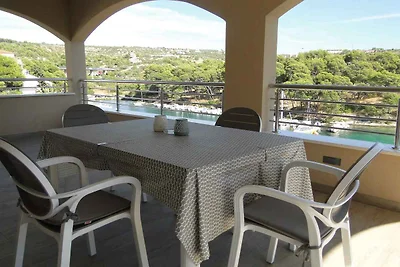 Ferienwohnung mit Terrasse und Klimaanlage