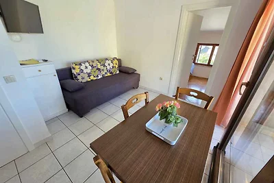 Ferienwohnung mit Garten und Klimaanlage