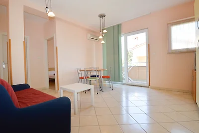 Ferienwohnung mit Balkon und Klimaanlage