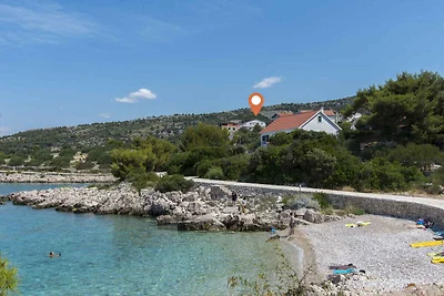 Gemütliche Ferienunterkunft Mila mit Meerblic