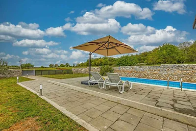 Ferienhaus mit Swimmingpool