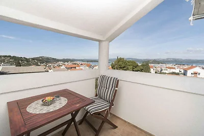 Familiäre VillaArta auf Murter mit Meerblick 