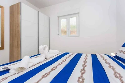 Ferienwohnung mit Klimaanlage, WLAN,