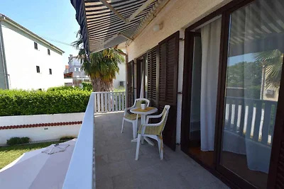 Ferienwohnung mit Terrasse und Grill
