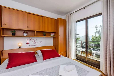 Ferienwohnung mit Klimaanlage und Balkon