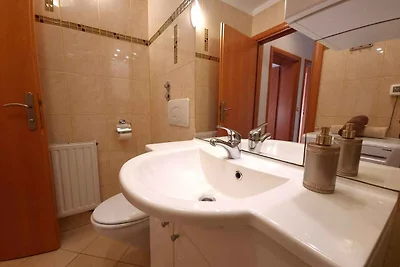 Ferienwohnung mit Balkon und Klimaanlage, in