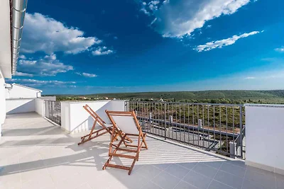 Villa mit Pool und Klimaanlage