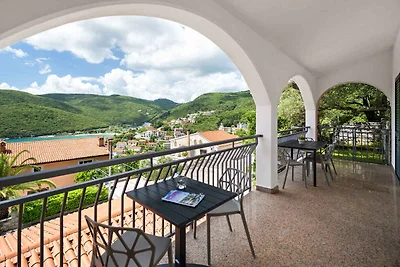 Ferienwohnung mit Balkon und Meerblick