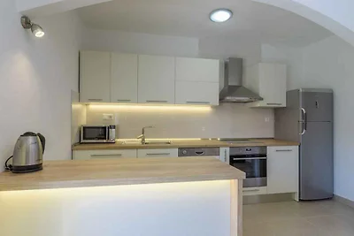 Charmantes Apartment mit zwei Schlafzimmern, 