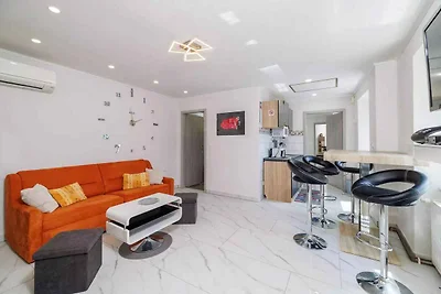 Ferienwohnung mit Klimaanlage und Terrasse mi