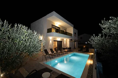 Villa Villa Matea 8+0