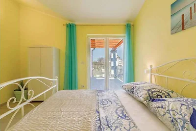 Villa mit Swimmingpool, Terrasse und Grill