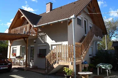Ferienwohnung mit Balkon und Tischtennis