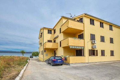 Ferienwohnung mit Balkon und Meerblick