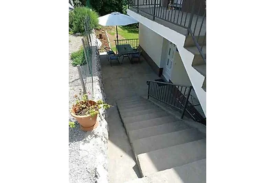 Ferienwohnung mit Terrasse und Grill