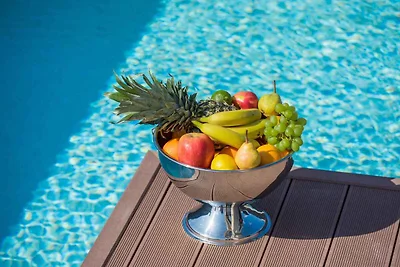 Villa mit Pool in Strandnähe